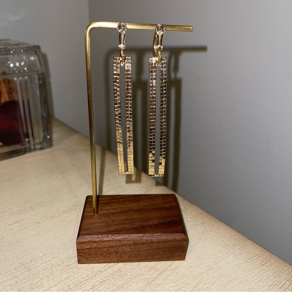 8 Other Reasons x Jill Jacobs Crystal Drop Earrings - Picture 4 of 6